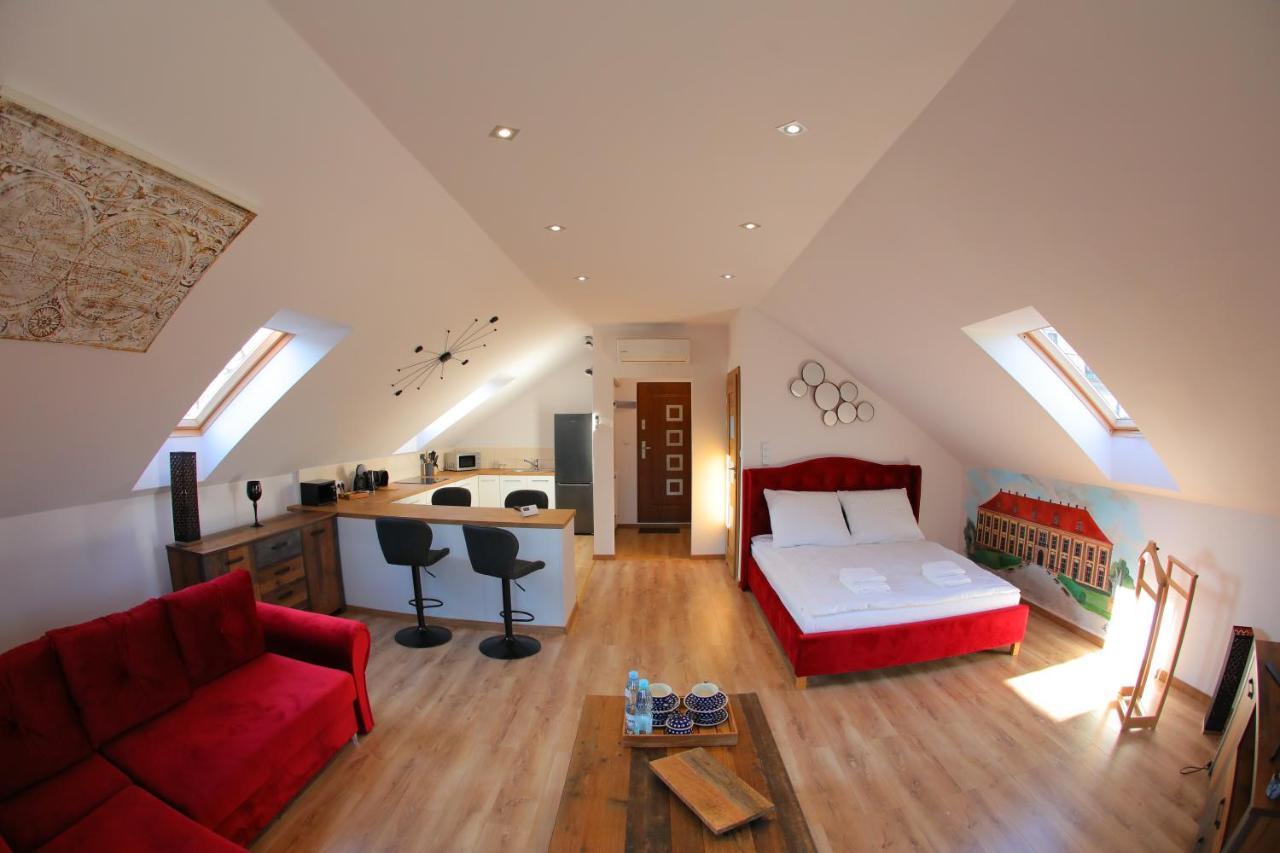 Apartament Ksiazecy Klimatyzacja Żagań Exteriör bild